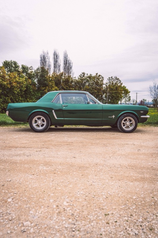 Ford Mustang verte restauree